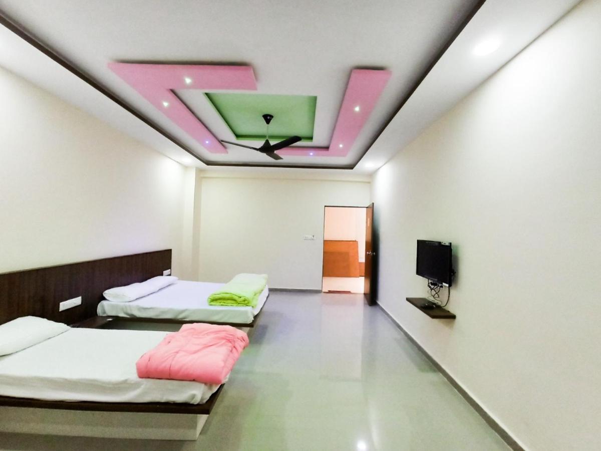 Hotel Plaza Inn Rajpipla Εξωτερικό φωτογραφία