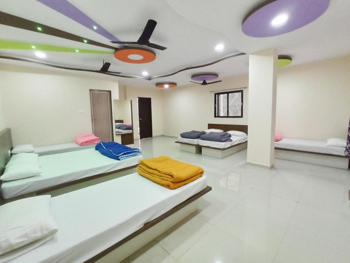 Hotel Plaza Inn Rajpipla Εξωτερικό φωτογραφία