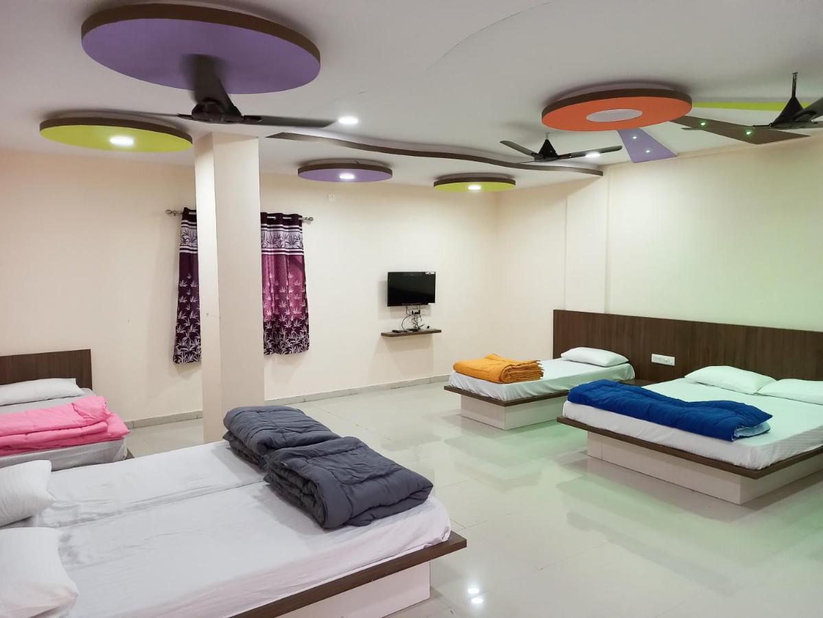Hotel Plaza Inn Rajpipla Εξωτερικό φωτογραφία